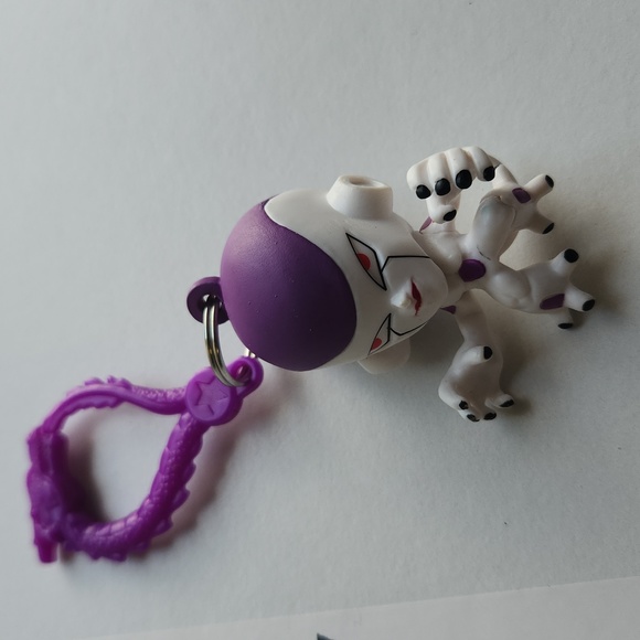 DBZ Freeza KEYCHAIN / 90S CARTOON - Picture 2 of 2